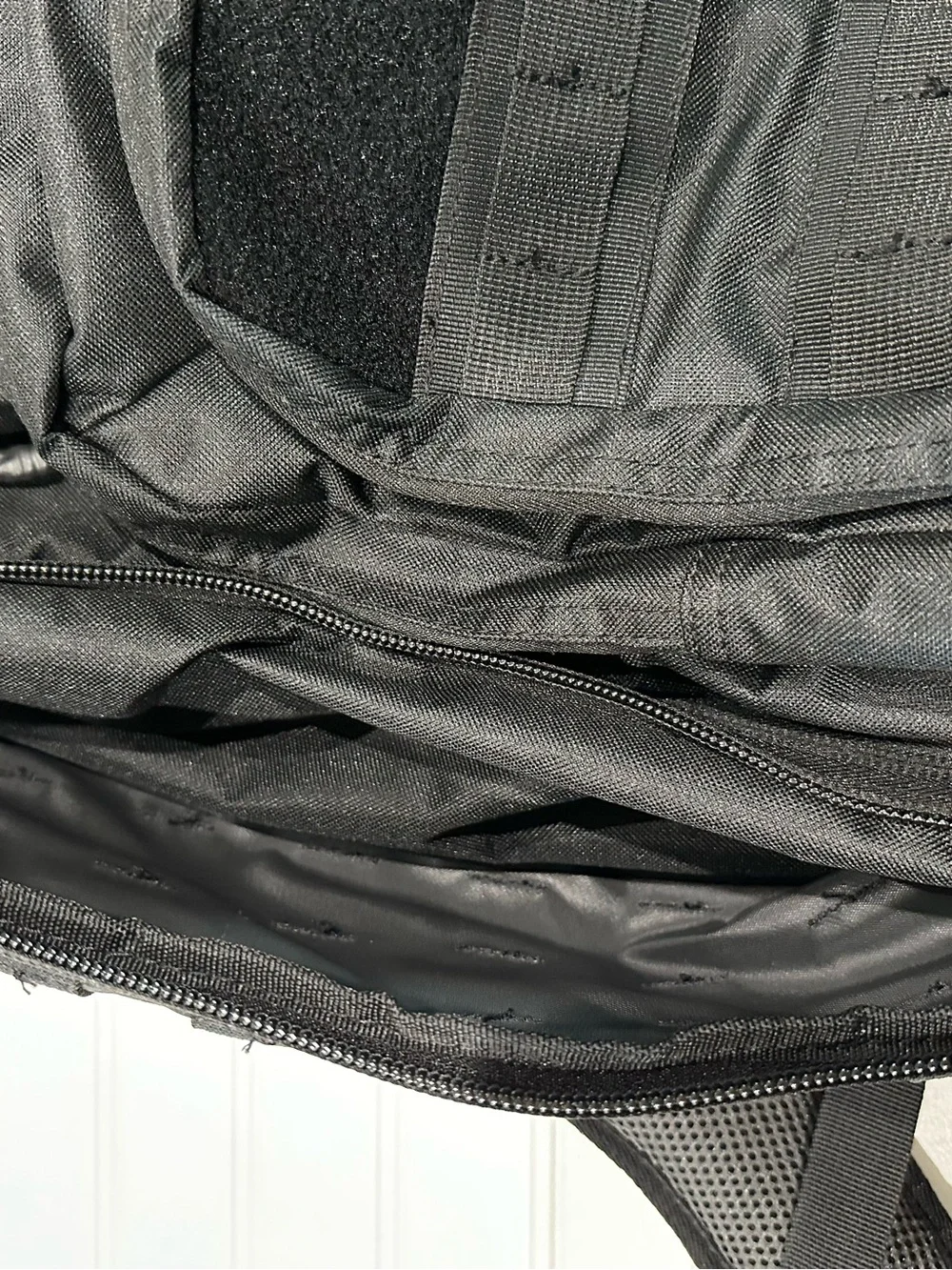 Redfield durable black